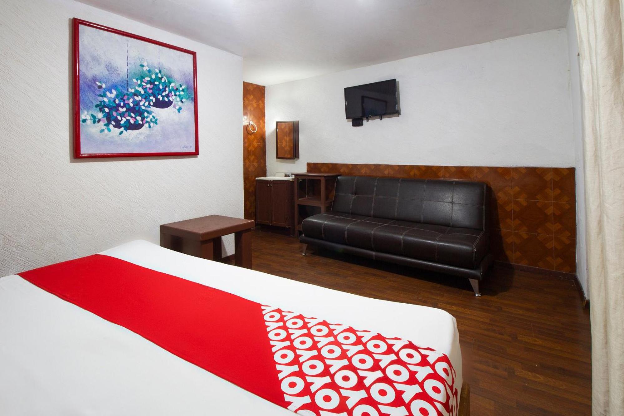 Oyo Hotel Brazil,Guadalajara,Estadio Jalisco Экстерьер фото